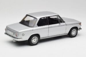 BMW 2002tii Silver AUTOart 1:18 80430151479 Diecast — photo 3 of 8