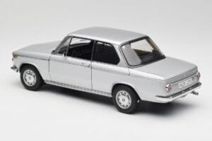 BMW 2002tii Silver AUTOart 1:18 80430151479 Diecast — photo 7 of 8