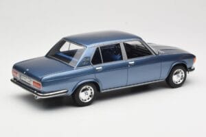 BMW 2500 E3 Blue Metallic BoS Models 1:18 BOS030 Resin — photo 2 of 6