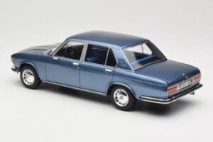 BMW 2500 E3 Blue Metallic BoS Models 1:18 BOS030 Resin — photo 5 of 6