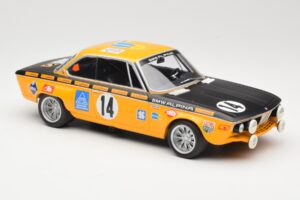 BMW 2800 CS BMW Alpina #14 H. Kelleners / G. Huber Winners 24 Hours of Spa 1970 Minichamps 1:18 155702714 Diecast — photo 4 of 6