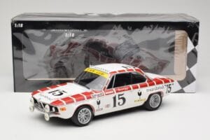 BMW 2800 CS E9 #15 Team Marabout Gaye / S. Braillard 24 Hours of Spa 1972 Minichamps 1:18 155722715 Diecast — photo 6 of 6