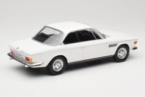BMW 2800 CS E9 White Minichamps 1:18 155028030 Diecast — photo 2 of 6