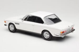 BMW 2800 CS E9 White Minichamps 1:18 155028030 Diecast — photo 5 of 6