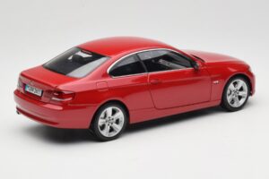 BMW 3 Series E92 Red Kyosho 1:18 80430407219 Diecast — photo 3 of 8
