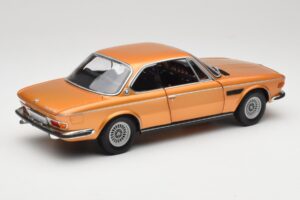 BMW 3.0 CSi E9 Gold Metallic Minichamps 1:18 180029027 Diecast — photo 3 of 8