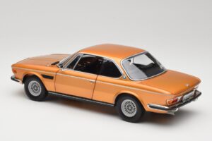 BMW 3.0 CSi E9 Gold Metallic Minichamps 1:18 180029027 Diecast — photo 7 of 8
