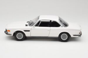 BMW 3.0 CSi E9 White Minichamps 1:18 180029026 Diecast — photo 4 of 8