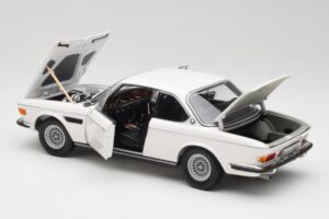 BMW 3.0 CSi E9 White Minichamps 1:18 180029026 Diecast — photo 5 of 8