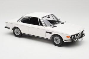BMW 3.0 CSi E9 White Minichamps 1:18 180029026 Diecast — photo 6 of 8