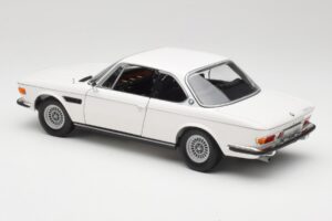 BMW 3.0 CSi E9 White Minichamps 1:18 180029026 Diecast — photo 7 of 8