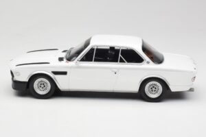 BMW 3.0 CSL E9 Chamonix White Otto 1:18 OT1145 Resin — photo 3 of 6