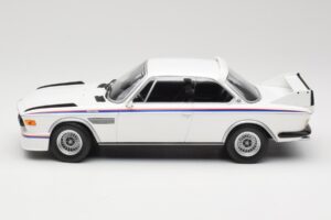 BMW 3.0 CSL E9 White Minichamps 1:18 155028136 Diecast — photo 3 of 6