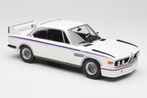 BMW 3.0 CSL E9 White Minichamps 1:18 155028136 Diecast — photo 4 of 6