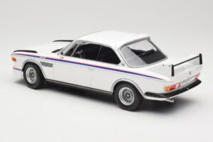 BMW 3.0 CSL E9 White Minichamps 1:18 155028136 Diecast — photo 5 of 6