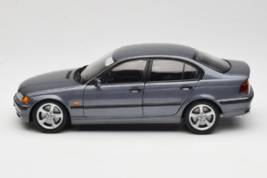 BMW 318i E46 Grey Metallic Dealer Edition UT Models 1:18 80430028459 Diecast — photo 4 of 8