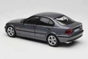BMW 318i E46 Grey Metallic Dealer Edition UT Models 1:18 80430028459 Diecast — photo 7 of 8