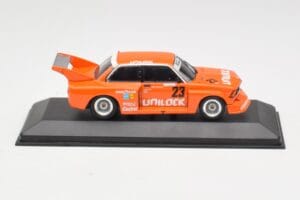 BMW 320i Group 5 #23 E. Cheever / G. Villeneuve 6 Hours of Mosport Class Winners 1977 Damaged Spoiler Minichamps 1:43 4007723 — photo 3 of 5