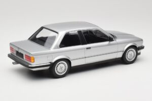 BMW 323i E21 Silver Minichamps 1:18 155026001 Diecast — photo 2 of 6