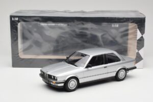 BMW 323i E21 Silver Minichamps 1:18 155026001 Diecast — photo 6 of 6