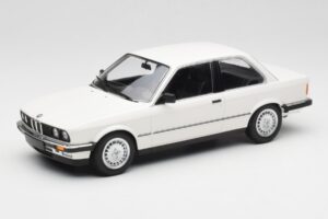 BMW 323i E21 White Minichamps 1:18 155026005 Diecast