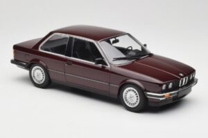 BMW 323i E30 Dark Red Metallic Minichamps 1:18 155026007 Diecast — photo 4 of 6