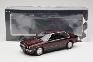 BMW 323i E30 Dark Red Metallic Minichamps 1:18 155026007 Diecast — photo 6 of 6