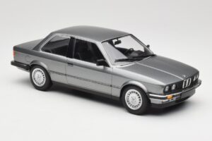 BMW 323i E30 Grey Metallic Minichamps 1:18 155026006 Diecast — photo 4 of 6