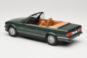 BMW 325i E30 Cabriolet Green MCG 1:18 MCG18545 Diecast — photo 5 of 6