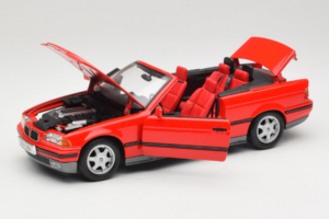 BMW 325i E36 Convertible Red Maisto 1:18 50229 Diecast — photo 2 of 8