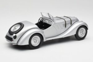 BMW 328 Silver Minichamps 1:18 155025030 Diecast — photo 2 of 6