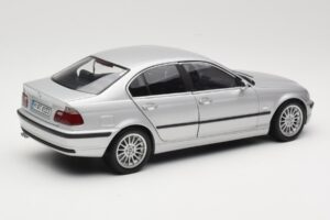 BMW 330i E46 Silver UT 1:18 80430302328 Diecast — photo 3 of 8
