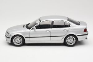 BMW 330i E46 Silver UT 1:18 80430302328 Diecast — photo 4 of 8