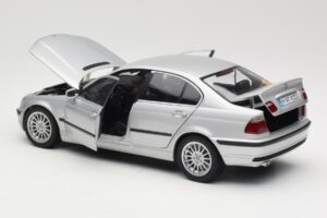 BMW 330i E46 Silver UT 1:18 80430302328 Diecast — photo 5 of 8