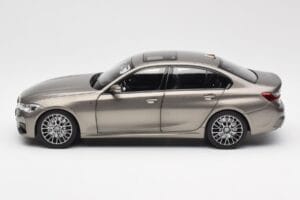 BMW 330i G20 Silver Norev 1:18 183275 Diecast — photo 4 of 8