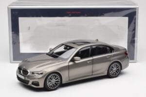 BMW 330i G20 Silver Norev 1:18 183275 Diecast — photo 8 of 8