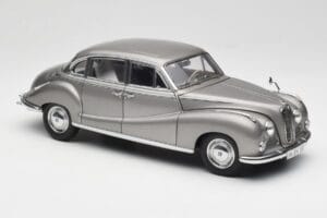 BMW 502 2.6 Luxus Silver Beige Metallic AUTOart 1:18 70591 Diecast — photo 6 of 8