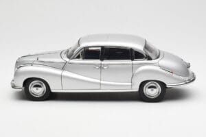 BMW 502 2.6 Luxus Super Silver AUTOart 1:18 70593 Diecast — photo 4 of 8