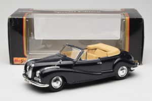 BMW 502 Cabriolet Black Maisto 1:18 31817 Diecast — photo 8 of 8