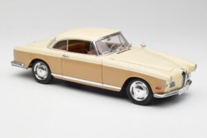 BMW 503 Beige Revell 1:18 8832 Diecast — photo 6 of 8