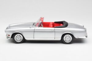 BMW 503 Silver Revell 1:18 18787 Diecast — photo 4 of 8