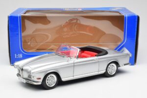 BMW 503 Silver Revell 1:18 18787 Diecast — photo 8 of 8