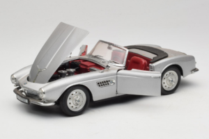 BMW 507 Cabriolet Silver Revell 1:18 8829 Diecast — photo 2 of 8