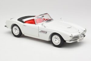BMW 507 Touring Sport Feather White Revell 1:18 8810 Diecast — photo 6 of 8
