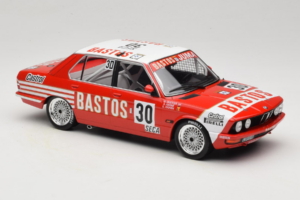 BMW 528i E28 #30 D. Quester / A. Hahne / E. Joosen 24 Hours of Spa Winner 1982 IXO 1:18 18RMC182A Diecast — photo 4 of 6