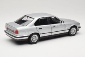 BMW 535i E34 Silver Minichamps 1:18 100024005 Diecast — photo 3 of 8