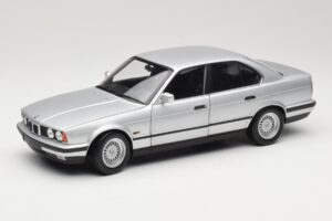 BMW 535i E34 Silver Minichamps 1:18 100024005 Diecast