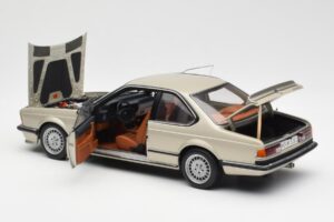 BMW 635 CSi E24 Bronzit Beige Metallic AUTOart 1:18 70523 Diecast — photo 5 of 8