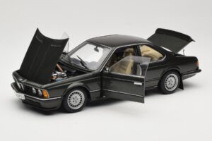 BMW 635 CSi E24 Malachit Green Metallic AUTOart 1:18 70522 Diecast — photo 2 of 8