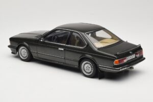 BMW 635 CSi E24 Malachit Green Metallic AUTOart 1:18 70522 Diecast — photo 7 of 8